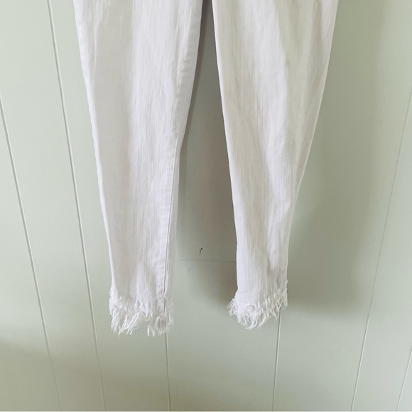 sofia by sofia vergara White Skinny Jeans with Frayed Hem - Picture 3 of 12